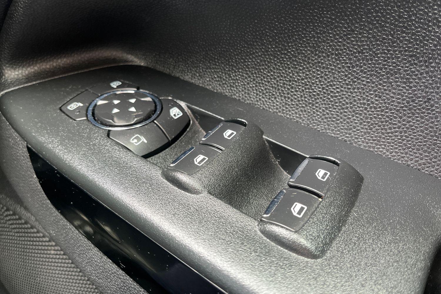 Ford ECOSPORT Photo 15