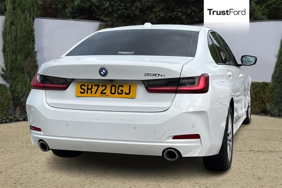 BMW 3 SERIES Photo autoimg-e839306bdb81f5d1bcd0cc6a6c0b83b71d796a79.jpg