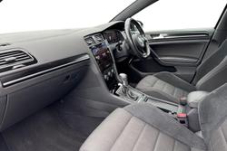VOLKSWAGEN Golf Photo 2