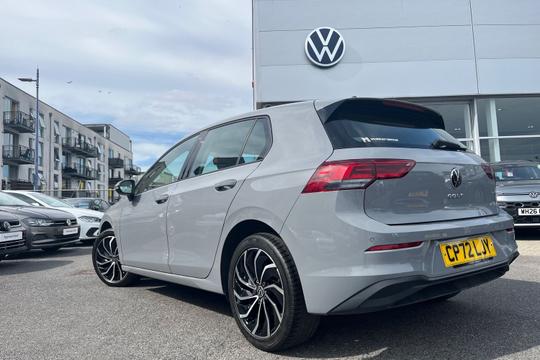Volkswagen Golf Photo autoimg-e83a5638ab21409d73b7dac7d5b142ee0c942169.jpg