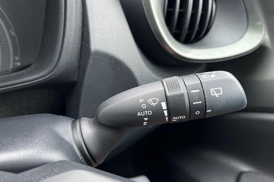 Toyota AYGO X Photo autoimg-e8417d931f86339eac471d151c3492b7341d8d60.jpg