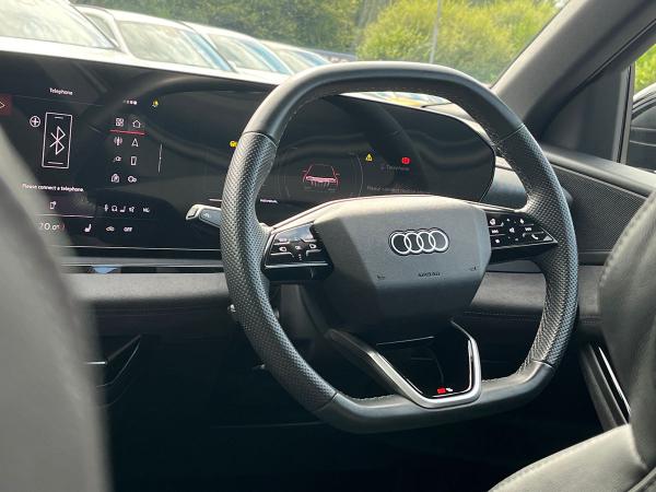 Audi Q6 e-tron Photo autoimg-e8459957ad61ae9d9946b4ad8495968c05700fdd.jpg