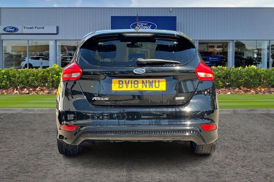 Ford FOCUS Photo autoimg-e845dea550499cbe8c4f2fb30d166326d92b08ec.jpg