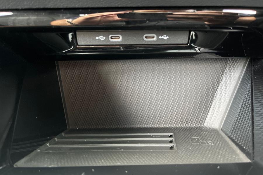 Volkswagen Golf Photo autoimg-e848c8a20674a0bb97036b8ccb06ff5a9a8a1a5b.jpg