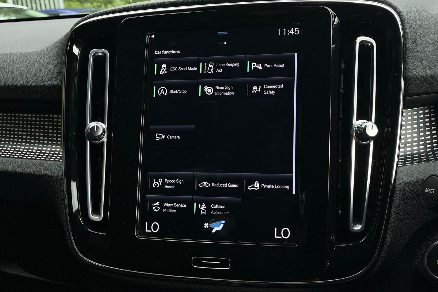 Volvo XC40 Photo 30