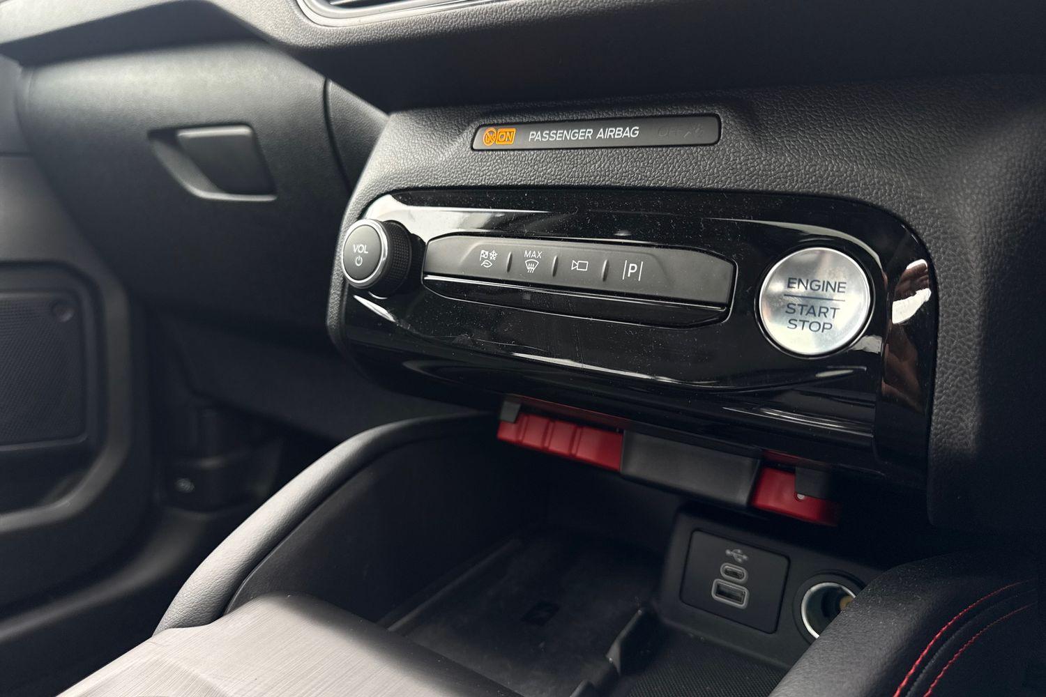 Ford KUGA Photo 30