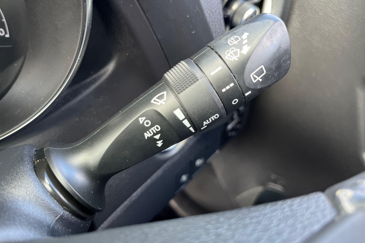 Toyota Auris Photo 14