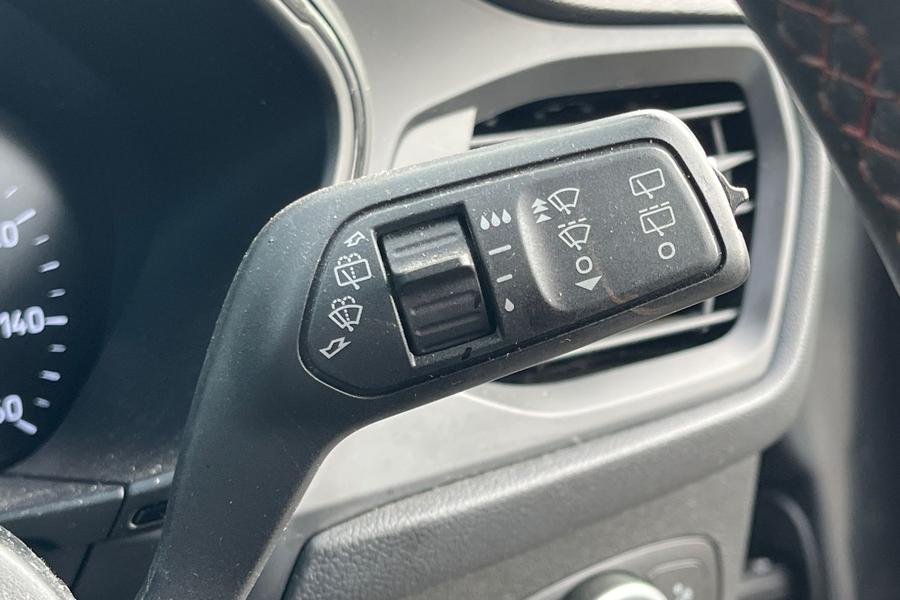 Ford FOCUS Photo autoimg-e853c8067fdd3c5ab7023b63f6f9eb17252c4737.jpg