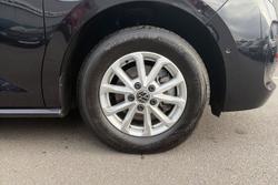 VOLKSWAGEN Multivan Photo 5