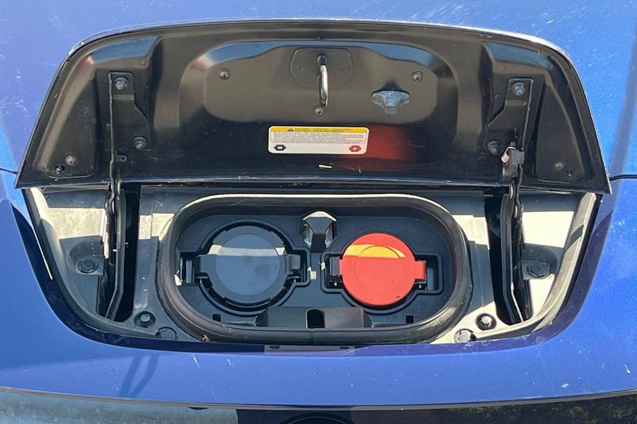 Nissan LEAF Photo autoimg-e85ad44e3e3a54d8a0db0c556af0c7d6f7816874.jpg