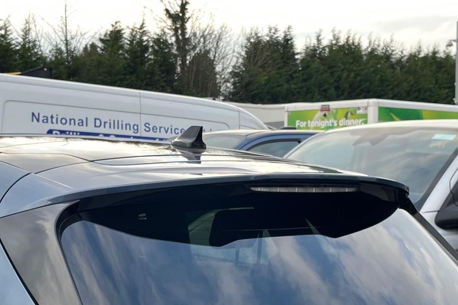 Ford KUGA Photo autoimg-e85c36f26bf44822383e9f3a0bc015c7e3722a34.jpg