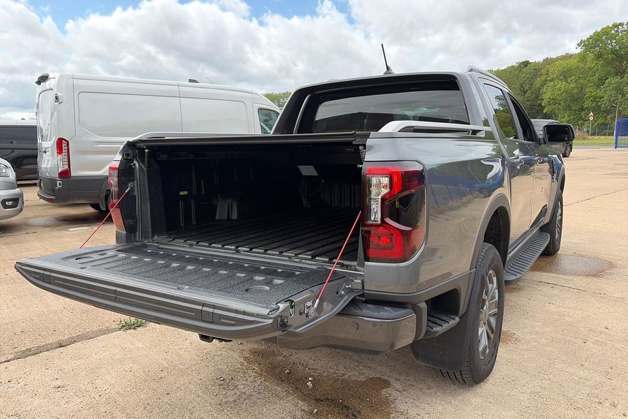 Ford RANGER Photo autoimg-e860b663146cb042982266ce031af80546e043f6.jpg