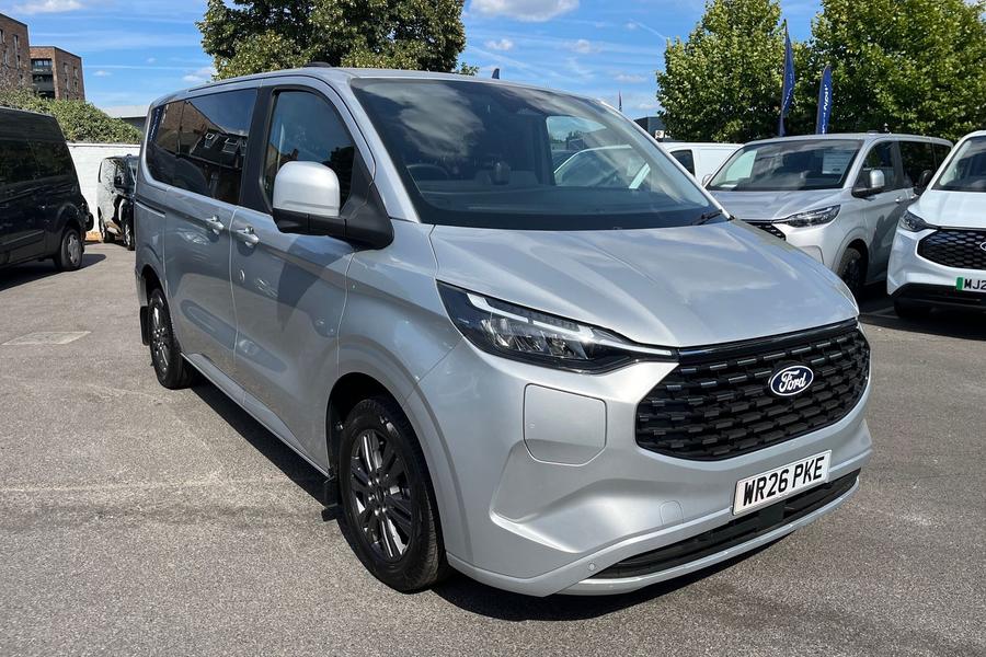 Ford TOURNEO CUSTOM Photo autoimg-e86442d1aa11fab6410f8acf9e4c4c025438f27c.jpg
