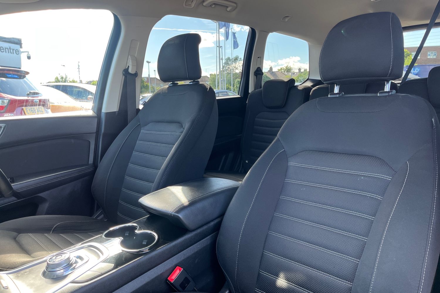 Ford Galaxy Photo 18