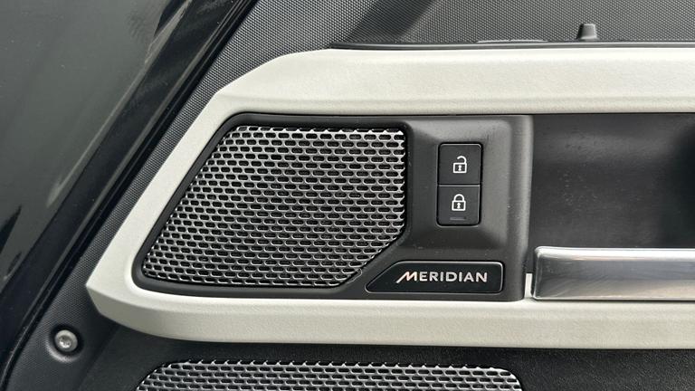 Used Land Rover Defender WF72FRC 24