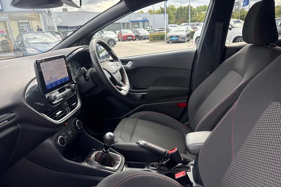 Ford FIESTA Photo autoimg-e86e738f474ed478a59b42485749bac06b4f621a.jpg