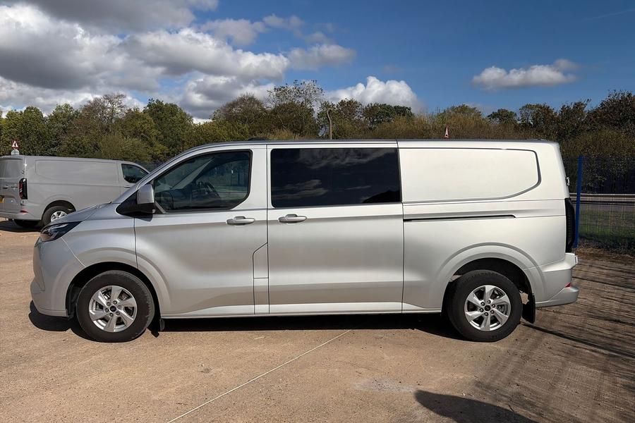 Ford TRANSIT CUSTOM Photo autoimg-e86f564aaa8a9dd1036d2149f83e730b581b27f6.jpg