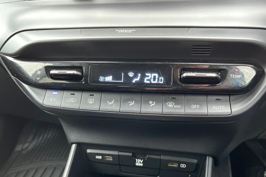 Hyundai BAYON Photo autoimg-e86fb1c8e0b0ac3ccc91de5dca7710ed2b8ae605.jpg