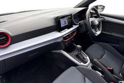 SEAT Arona Photo 2