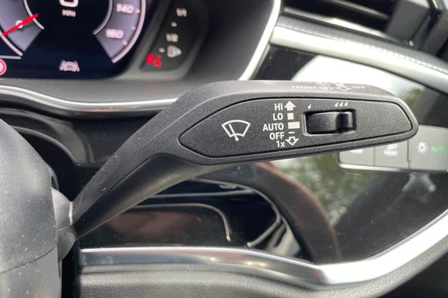 AUDI Q3 Photo 27