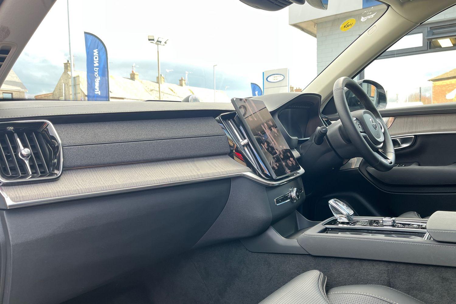 Volvo XC90 Photo 17