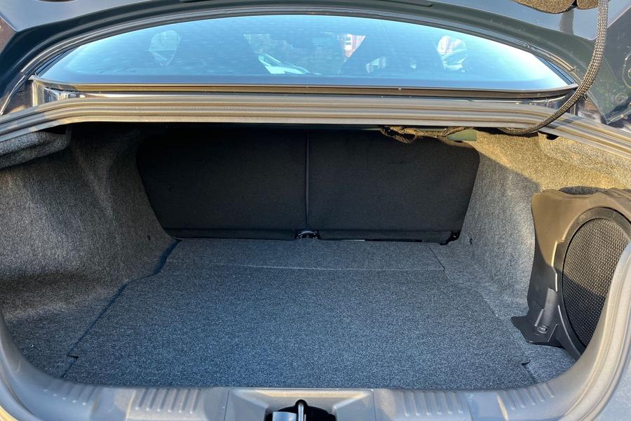 Ford MUSTANG Photo autoimg-e87e661a8872df07a8561ac5dfbc2e64c79e23bf.jpg