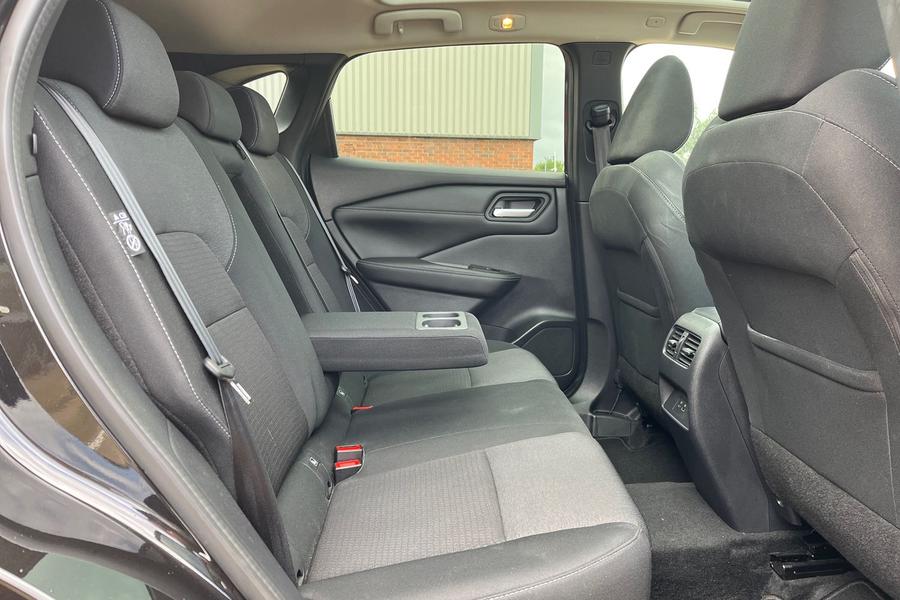 Nissan Qashqai Photo autoimg-e87f34c49594856505fcca359a18cfa471013cfa.jpg
