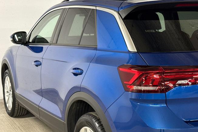 Volkswagen T-Roc Photo 26