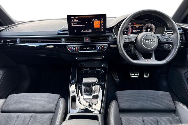 Audi A4 Avant Photo 10