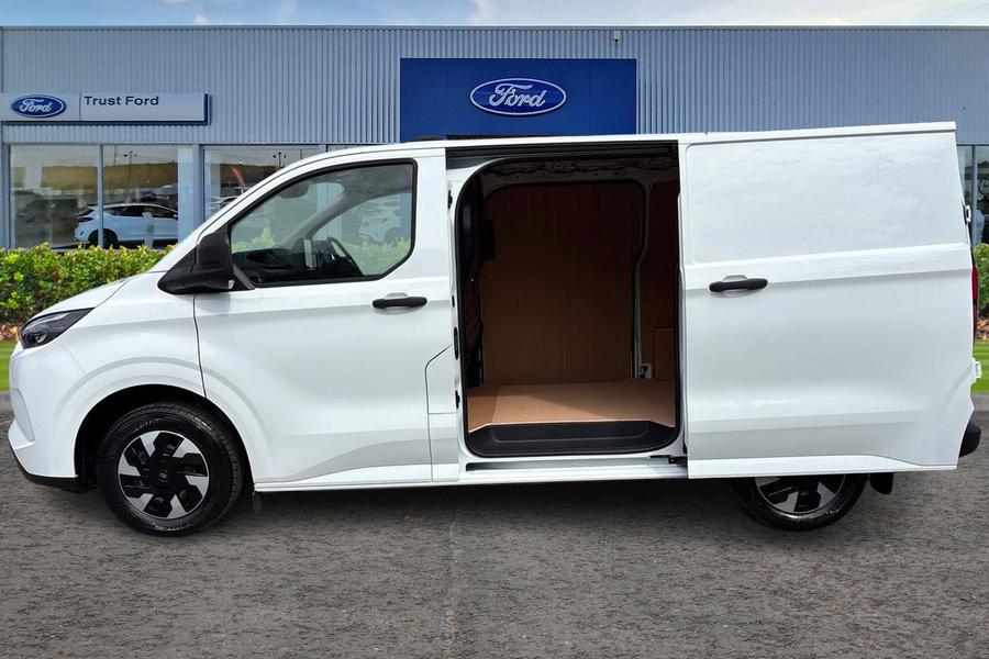 Ford E-TRANSIT CUSTOM Photo autoimg-e885745f79bd23f30e215ea163aea58d34c70b91.jpg
