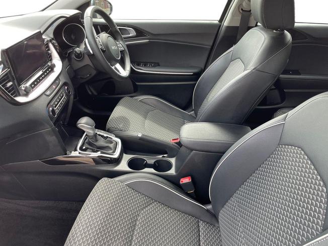 KIA Xceed Photo 2