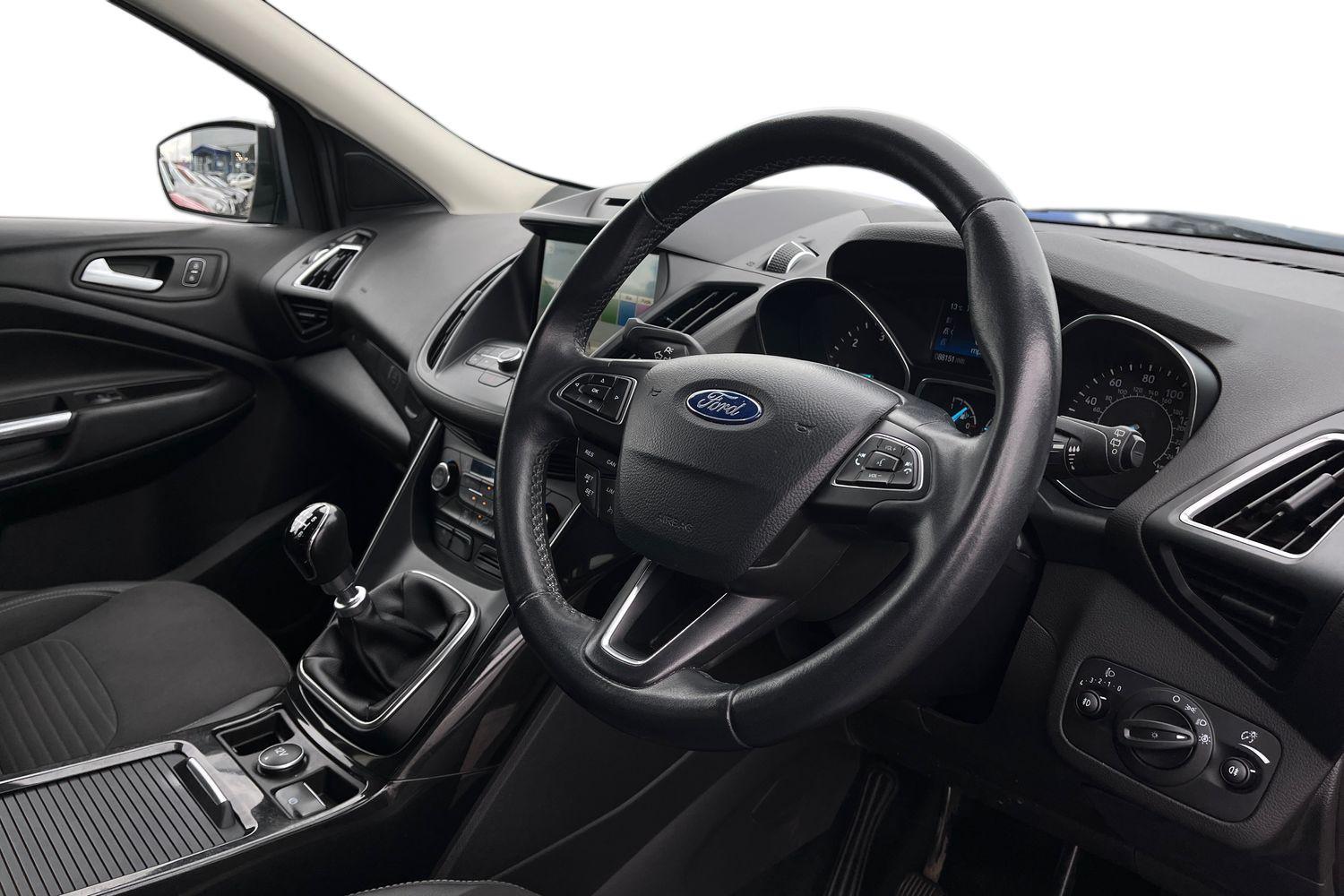 Ford KUGA Photo 8