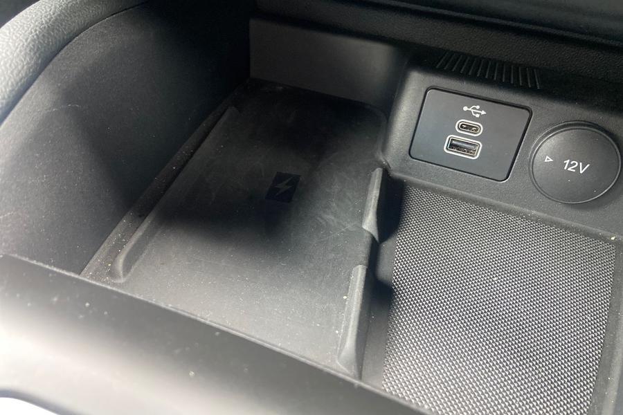 Ford FOCUS Photo autoimg-e8878587f26d63b41bcdc7b8960c9336b6bc2030.jpg