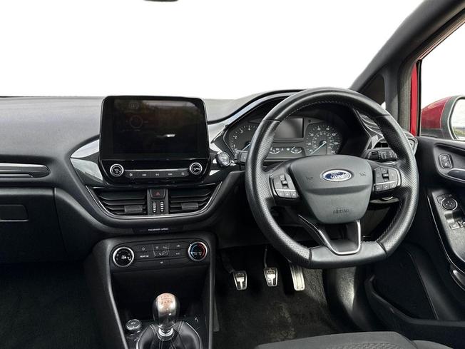 FORD Fiesta Photo 11
