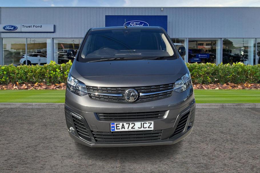 Used VAUXHALL VIVARO EA72JCZ 11