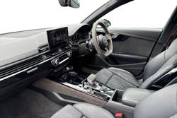 AUDI Rs4 Avant Photo 2