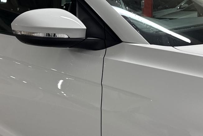 VOLKSWAGEN T-Cross Photo 20