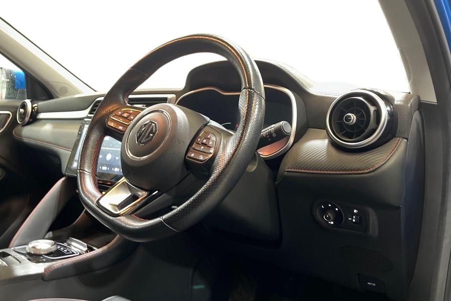 MG MG ZS Photo autoimg-e893ceb228d6ad9cc97cbb950857313109d6dc32.jpg