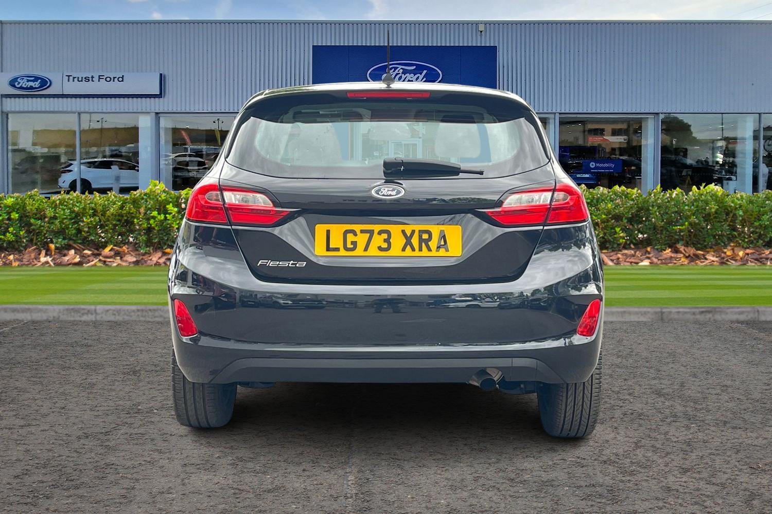 Ford FIESTA Photo 6