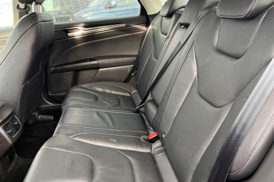 Ford MONDEO Photo autoimg-e895dc7cba2daf119e7fc5b2d919d546e48e579f.jpg