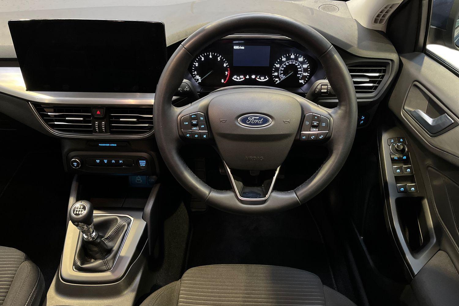 Ford FOCUS Photo 10