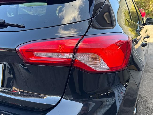 FORD FOCUS Photo 18