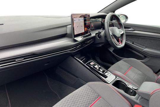 Volkswagen Golf Photo autoimg-e8982c5c45704948bce238f40d86f9e69e452bb2.jpg