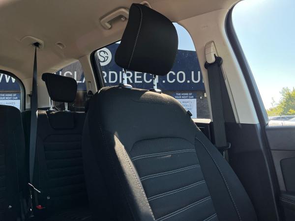 Ford Galaxy Photo autoimg-e89a32721c2d6ecedc221178fa079b4d1509fa29.jpg