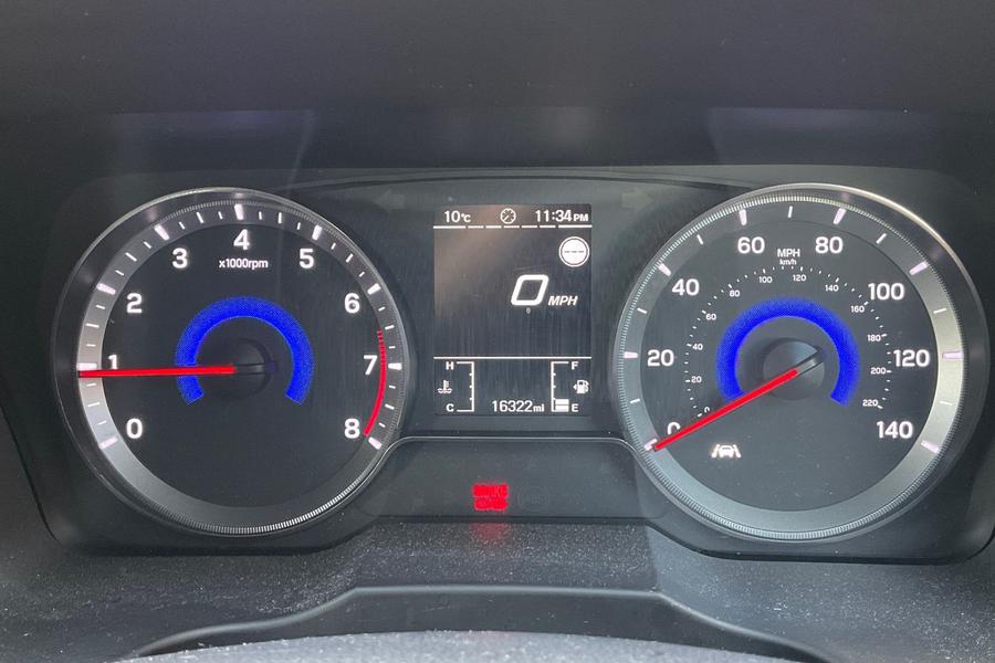 SsangYong TIVOLI Photo autoimg-e89c7ca111d705cf838e8f2826c94014cfda907e.jpg