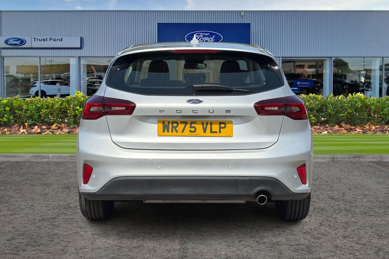 Ford FOCUS Photo 6
