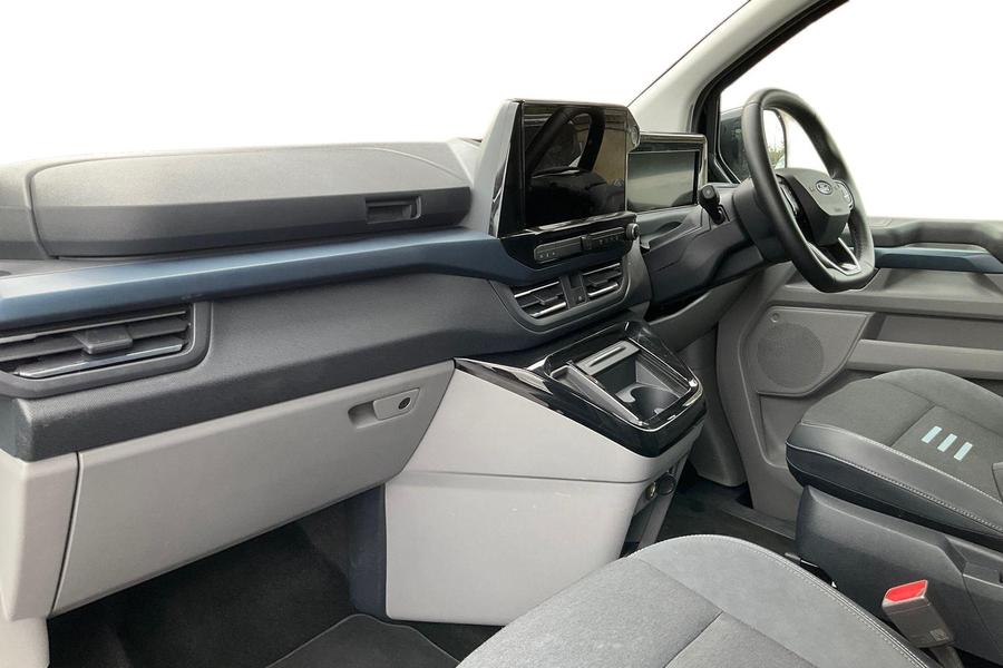 Ford TOURNEO CUSTOM Photo autoimg-e89de5a131bfcb32478d12be6ffbc146c2cea992.jpg