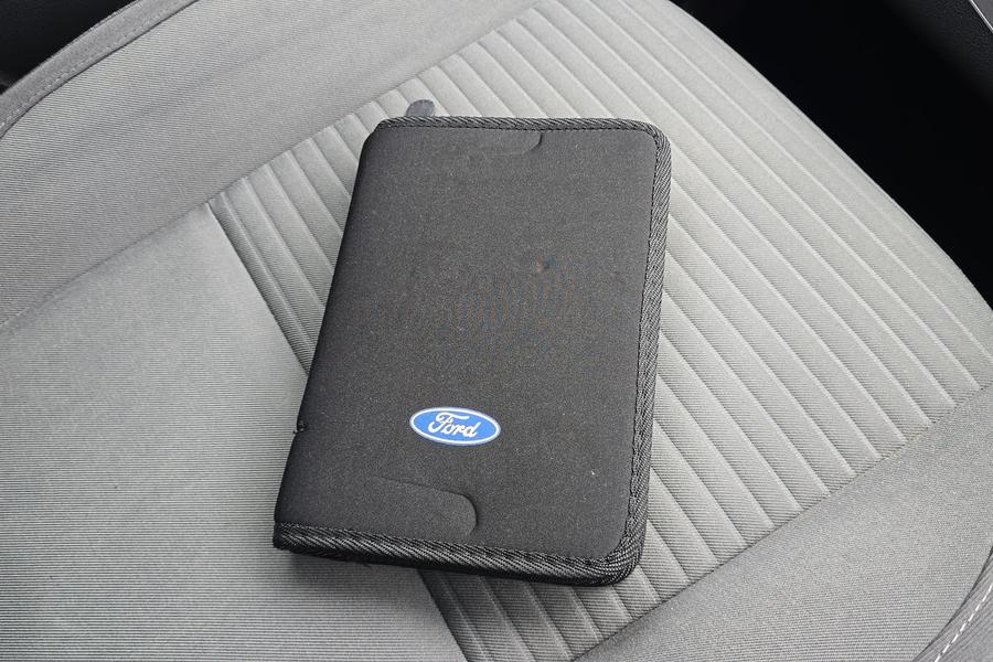 Ford C-MAX Photo autoimg-e8a077fd56e0a619ebe2daf9a9a7437edcf86877.jpg