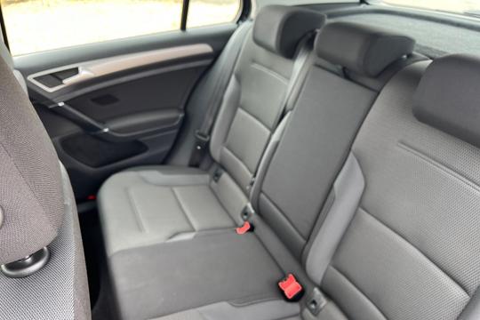 Volkswagen Golf Photo autoimg-e8a3fd948811a749162fea8e9212faecaf74aed5.jpg