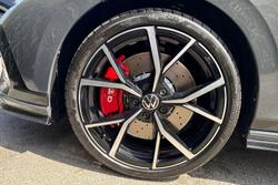 VOLKSWAGEN Golf Photo 5